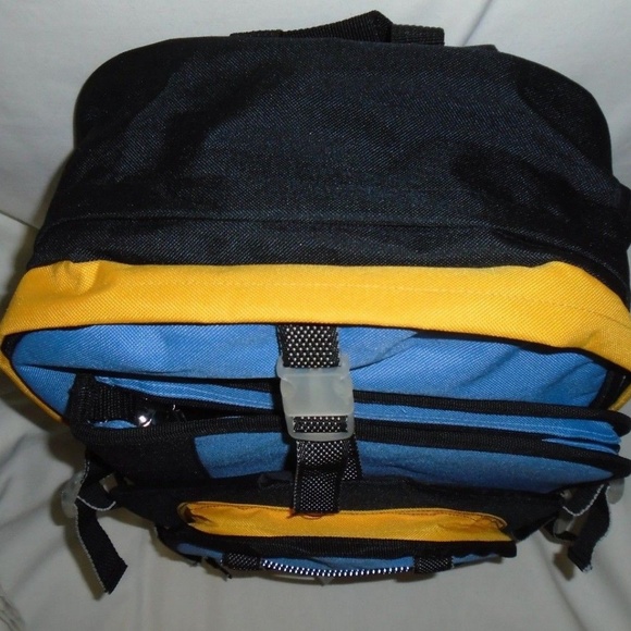 Vintage 2 Piece Set Athletech Backpack + Binder